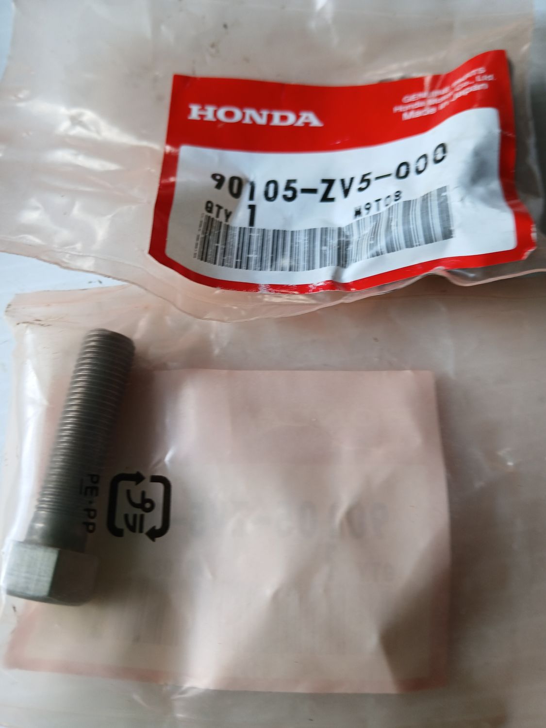 Bolt 3/8-24 UNF  90105-ZV5-000