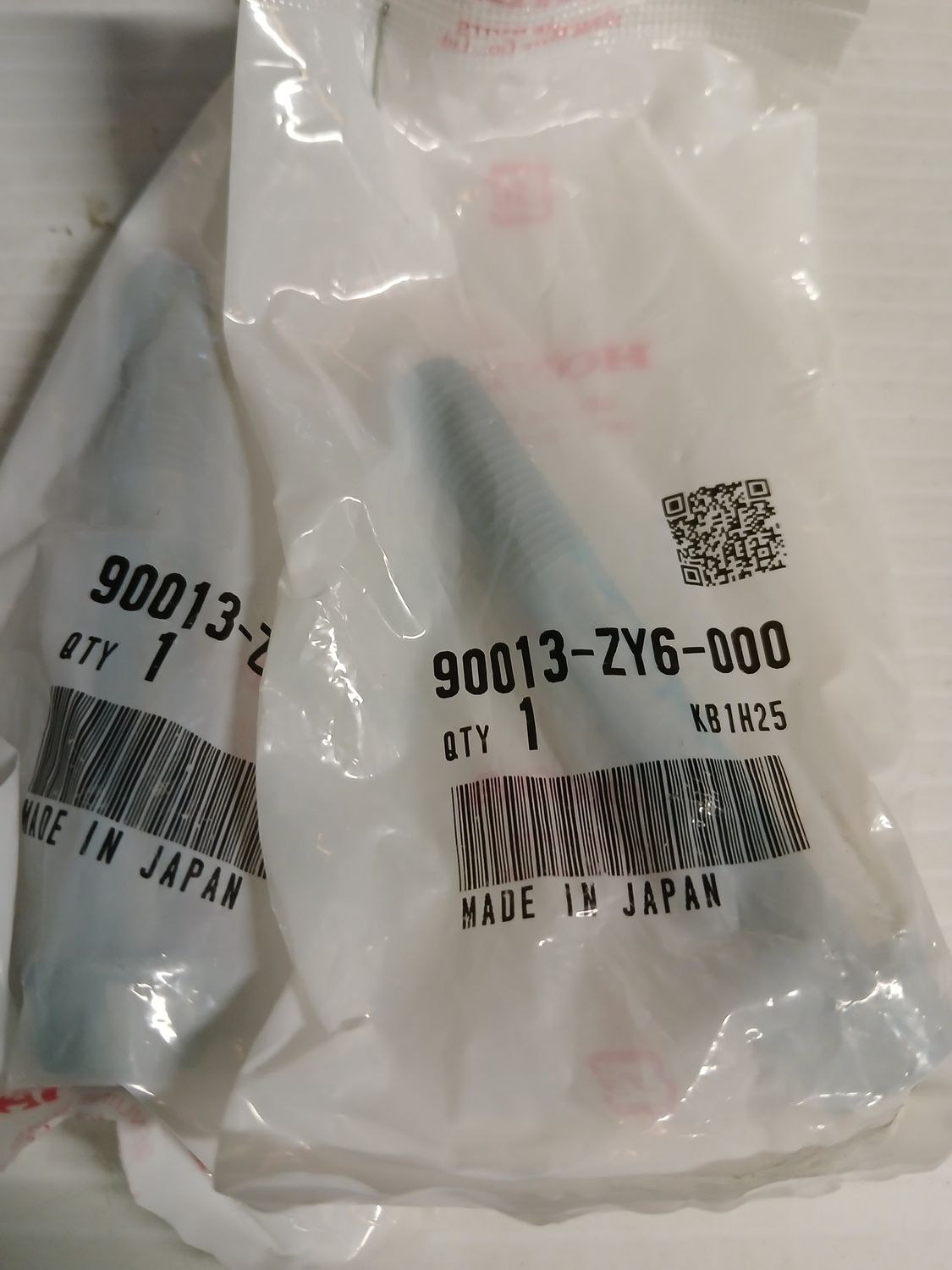 Bolt, Exhaust Man, Pack of 2,  90013-ZY6-000