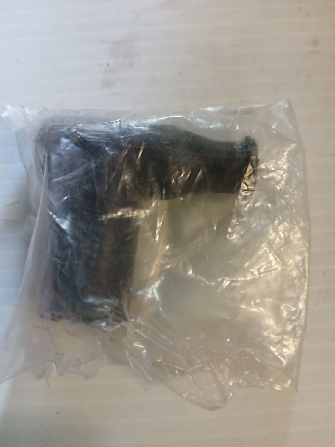 Plug Cap  3C7-06921-0