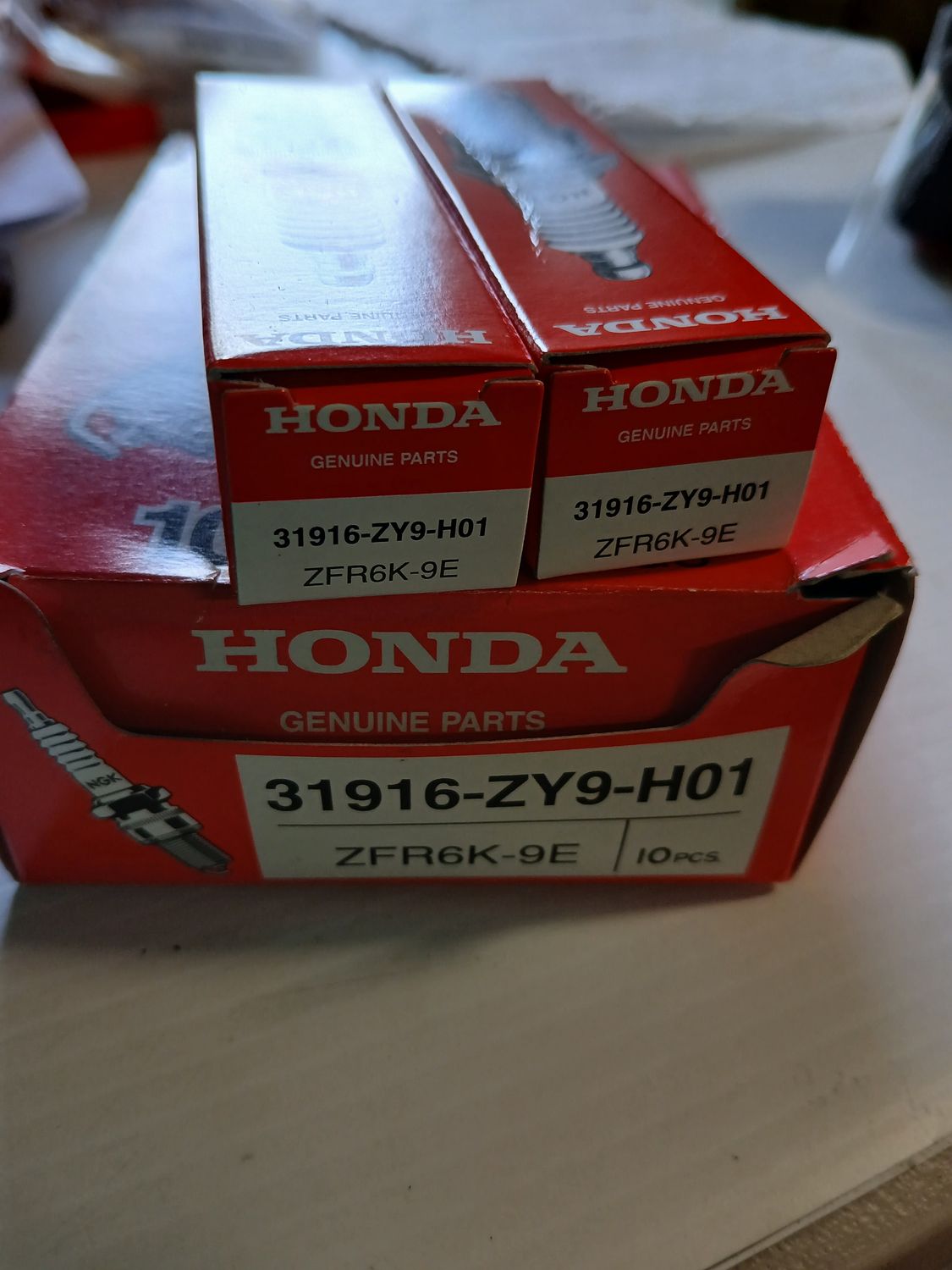 Spark PLUG NGK ZFR6K9E, Pack of 2