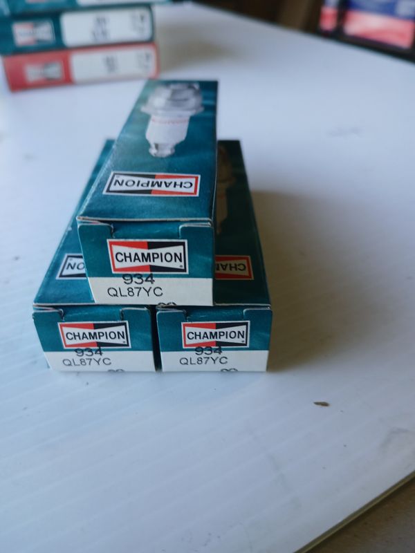 Spark Plug, Pack of 3, QL87YC
