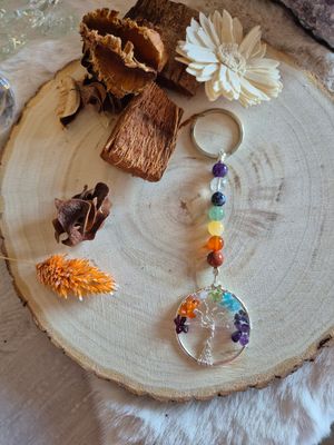 Chakra sleutelhanger met levensboom - Voor balans, kracht &amp; symboliek