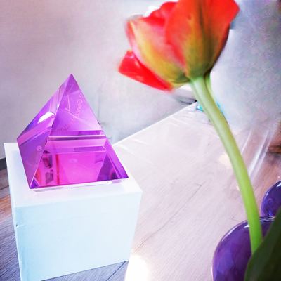 ABC piramide 14cm- Groot Lichtinstrument voor ruimtezuivering, chakra's &amp; spirituele verdieping.