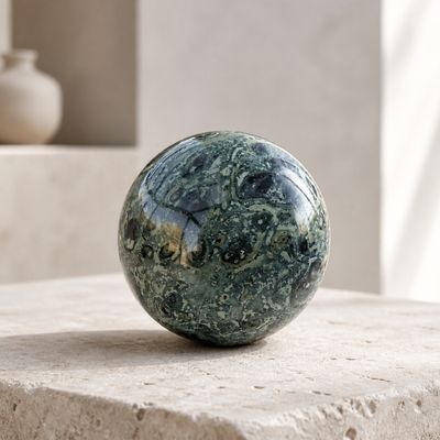 Groene jaspis bol 8 cm - edelsteen voor balans
