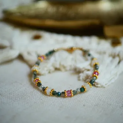 Edelsteen armband Medini met MOSAGAAT, ROZE TOPAAS en MAANSTEEN