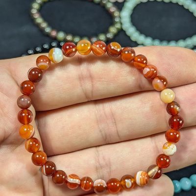 Rode agaat armband 6 mm – natuurlijke edelsteen uit de Verenigde Staten
