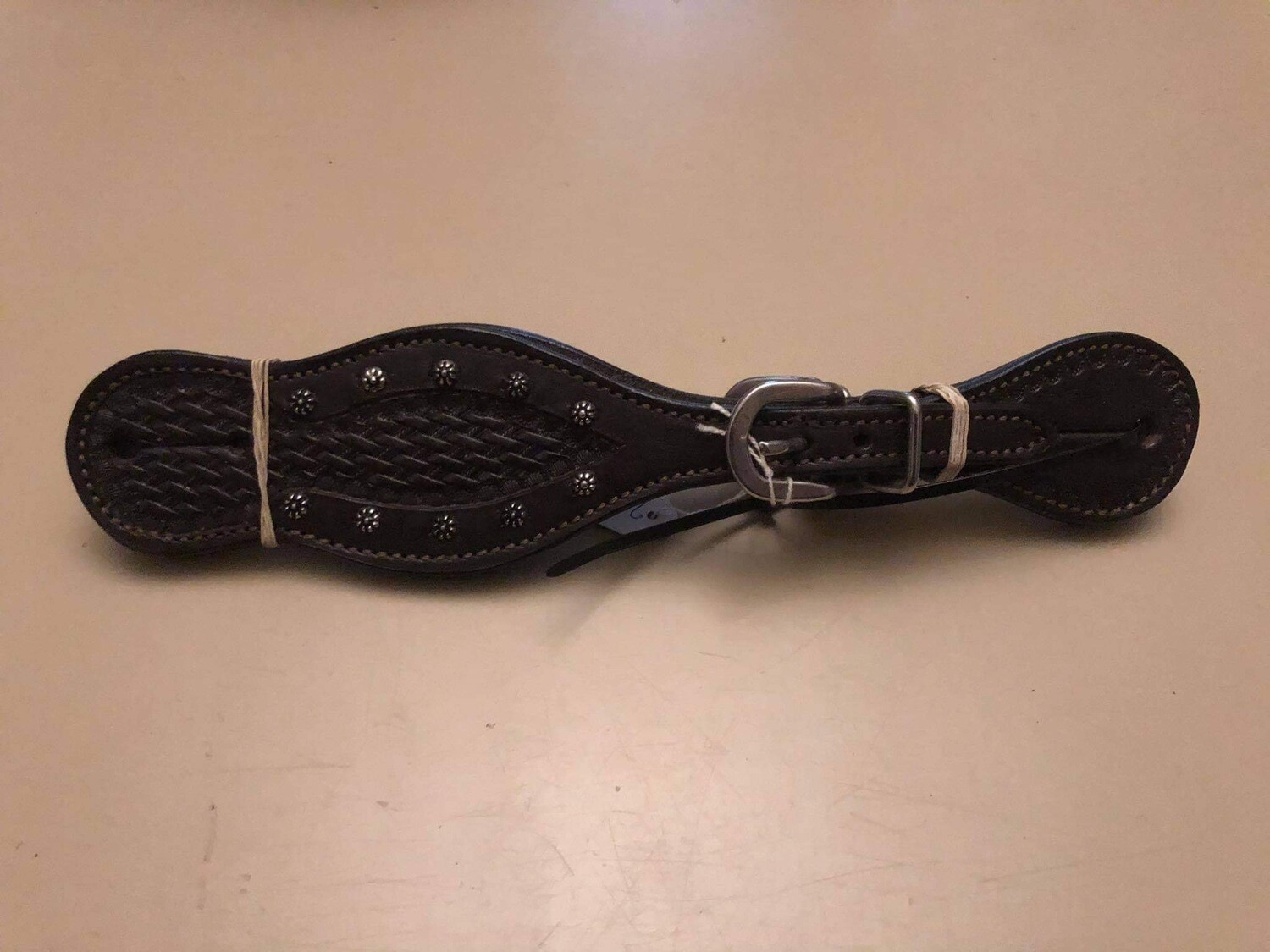 Spur Strap with Dots