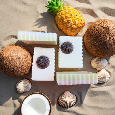 PIÑA COLADA / pineapple, coconut, vanilla