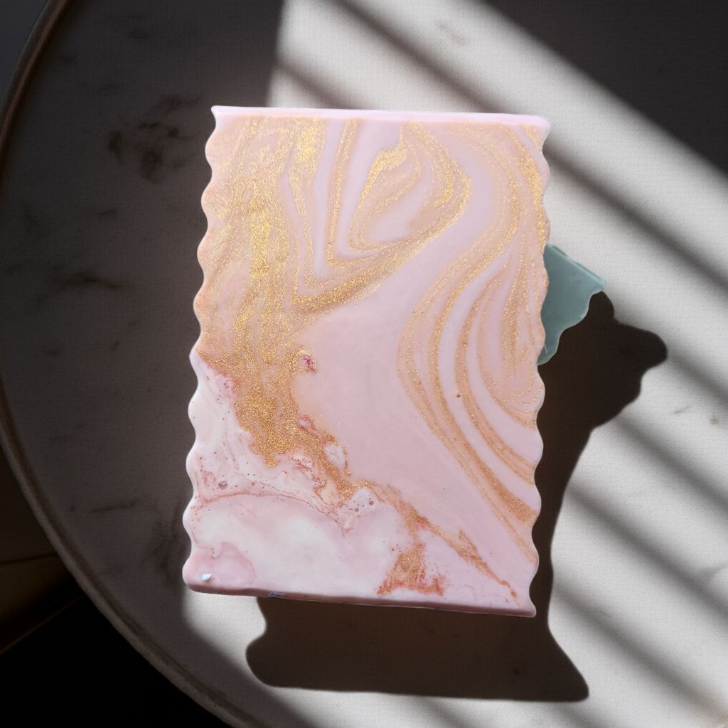 SUNFIRE ORCHARD / grapefruit, cedarwood, cinnamon bark