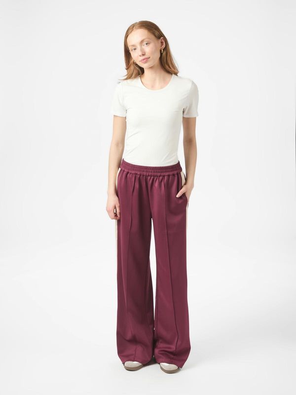 Neo Noir Puggy Track Suit Pants Rood