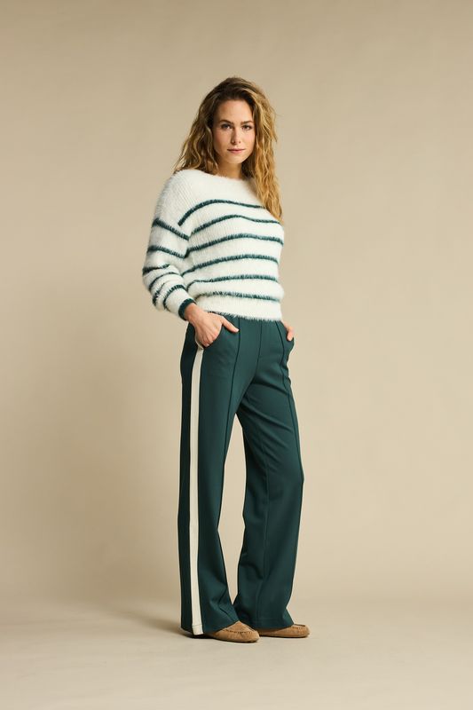 Red Button De Fuzzy Sweater &amp; Stripe is een fl Ecru SRB4616