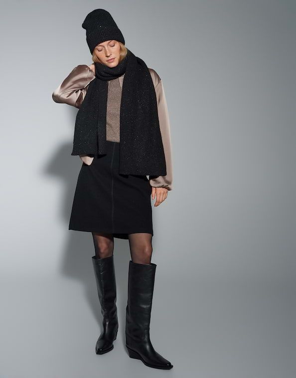 Opus Ashiny scarf Zwart