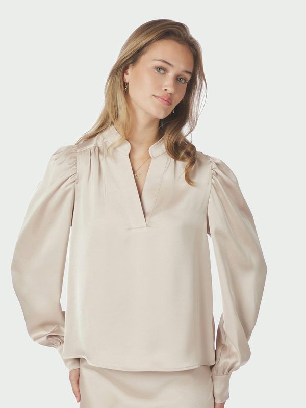 Neo Noir Rosslyn Heavy Sateen Blouse Ecru