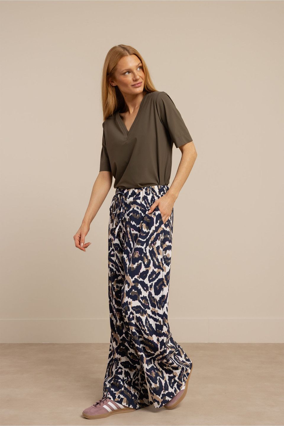 Studio Anneloes Inge travel tee Groen