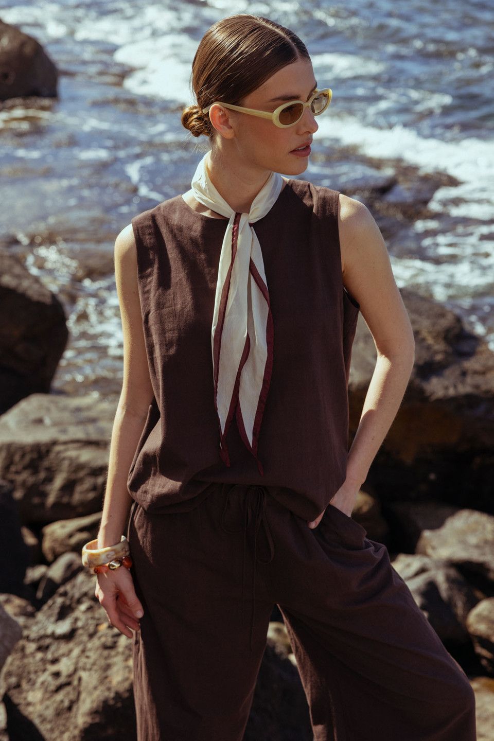 Studio Anneloes Gilian linen top Bruin