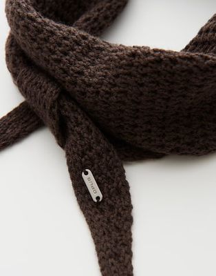 Opus Alisie scarf Bruin