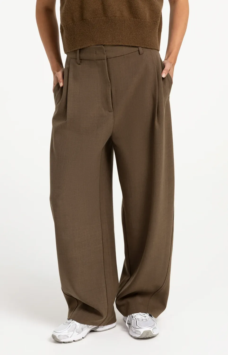 YAYA Geweven barrel-leg broek Bruin