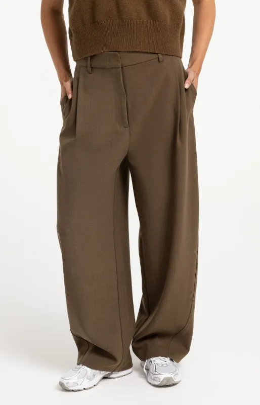 YAYA Geweven barrel-leg broek Bruin