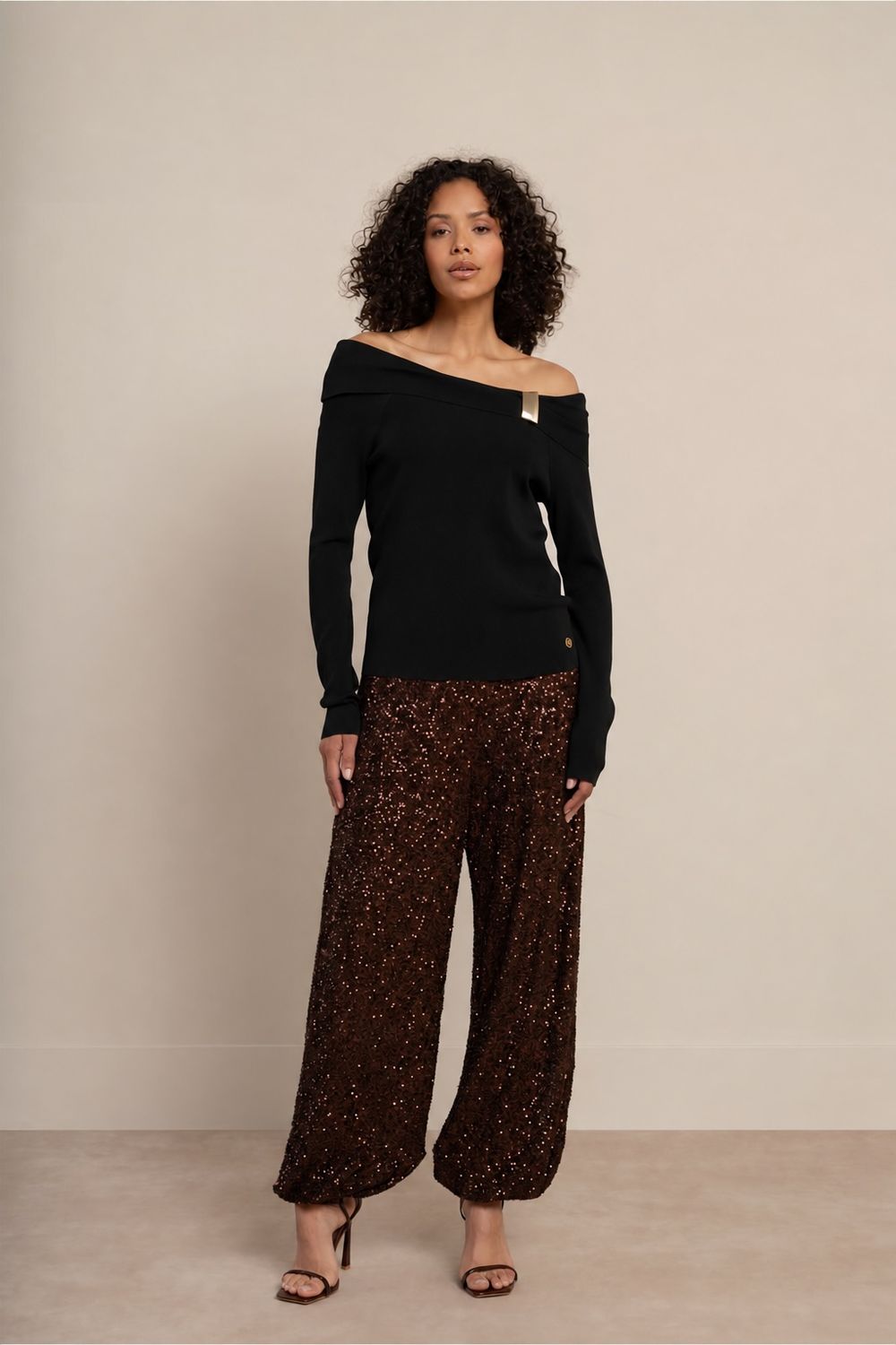 Studio Anneloes Fanny off-shoulder top Zwart 14478