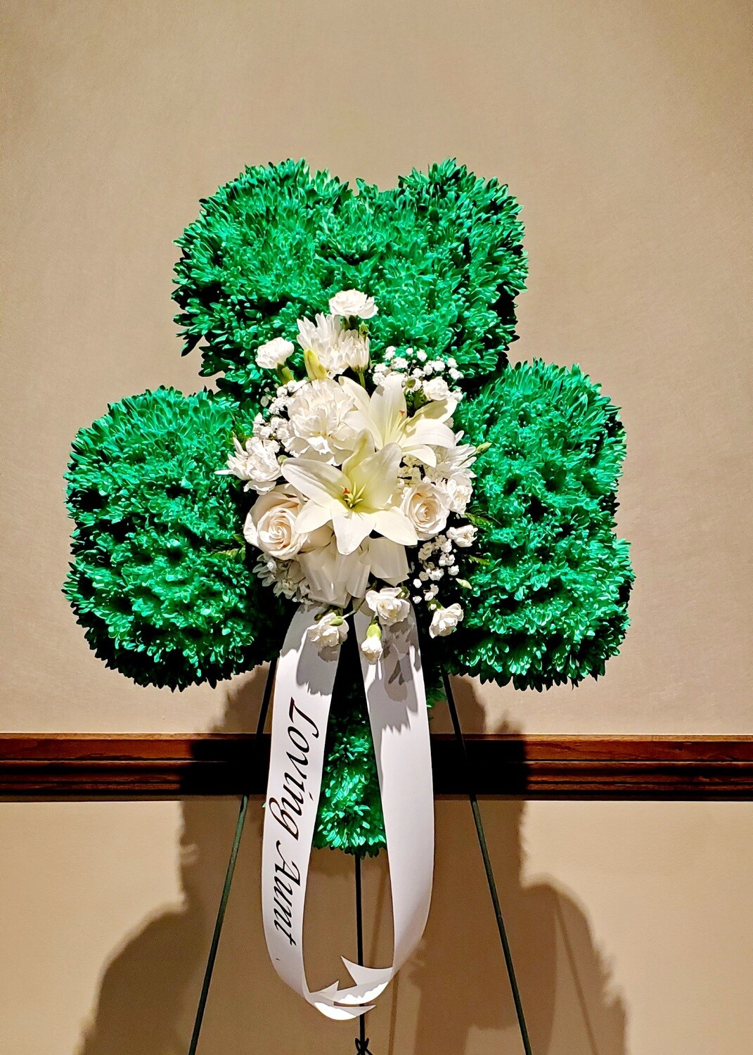 Shamrock with Cluster on Standing Easel