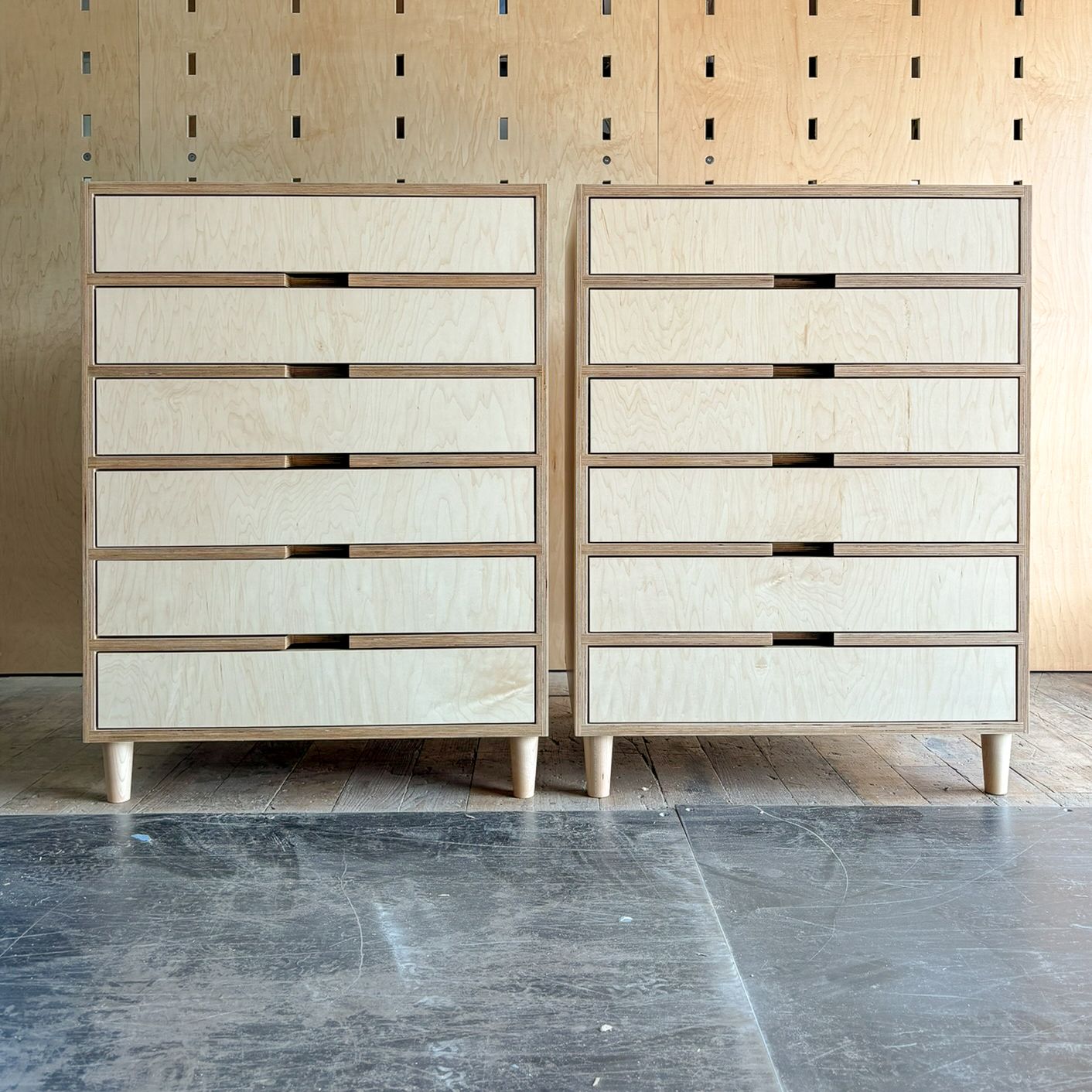 Six drawer chest