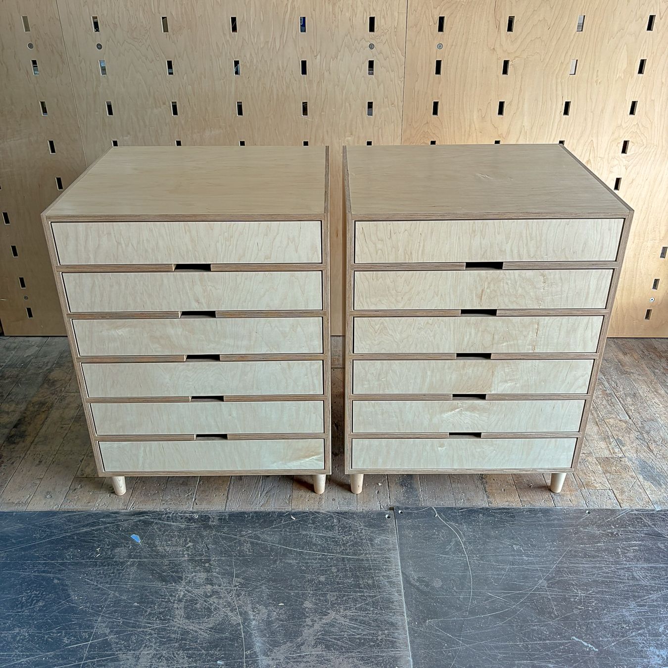 Six drawer chest