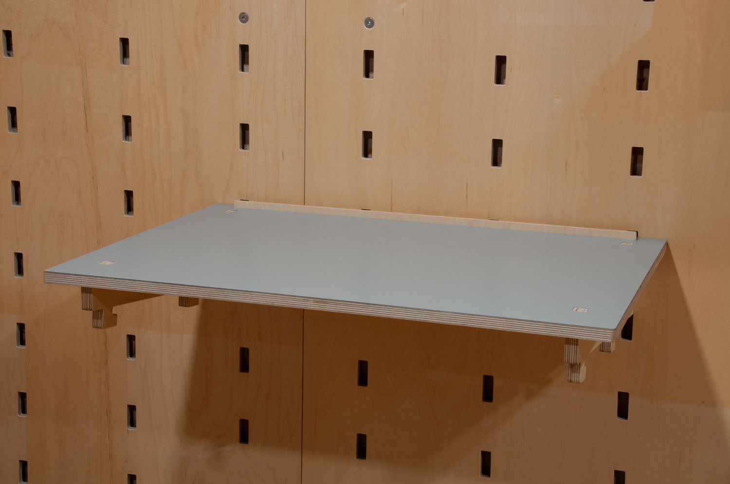 Easel