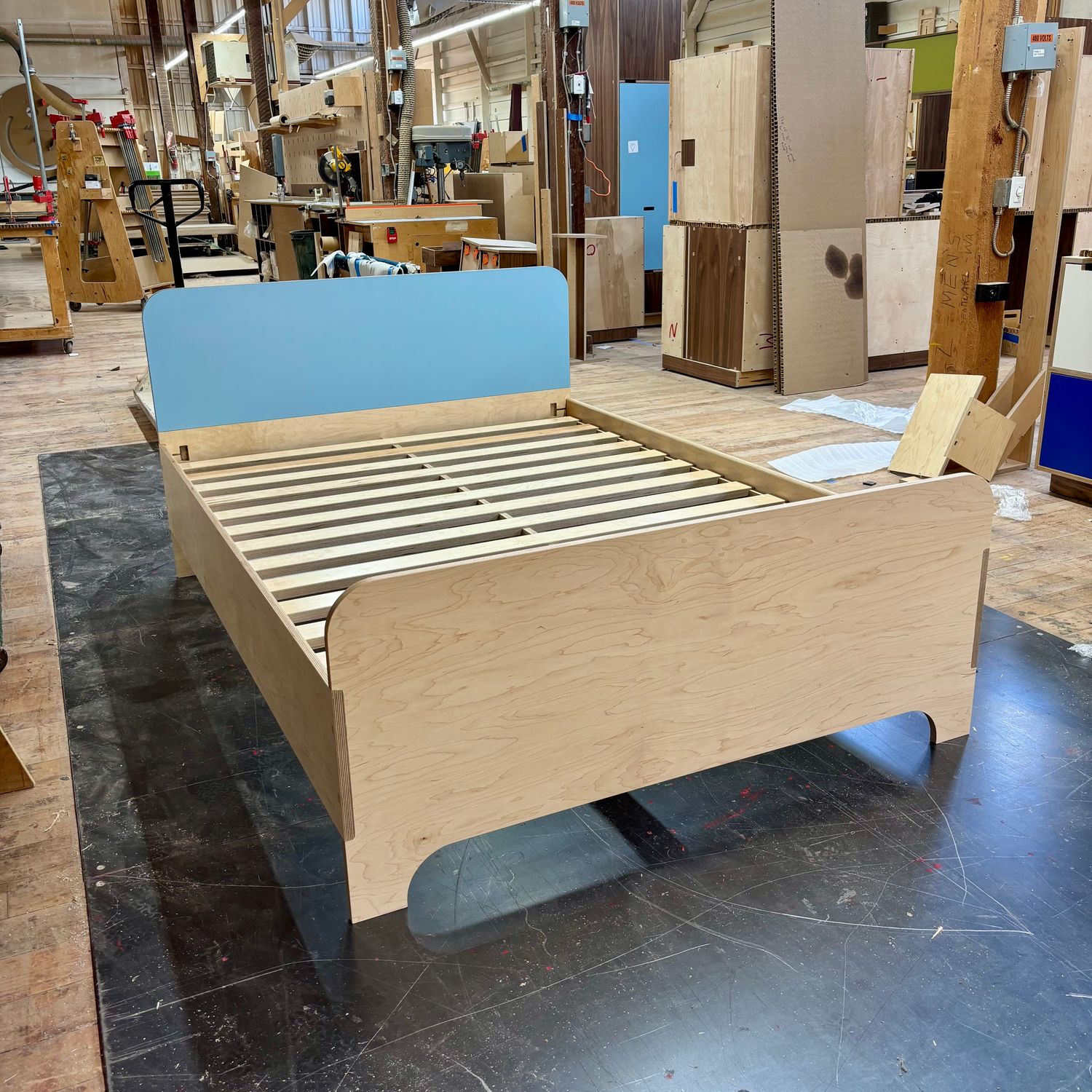 Full size bed