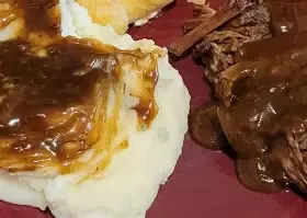 Sunday Dinner - 7/6 Roast Beef