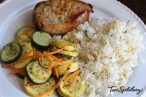 Dinner Tray-Pork Chop, Rice, and Mixed Veggies(GF)