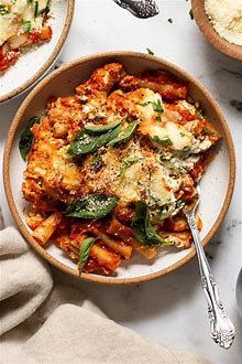 Dinner Tray-Veggie Baked Ziti with Green Beans(V)