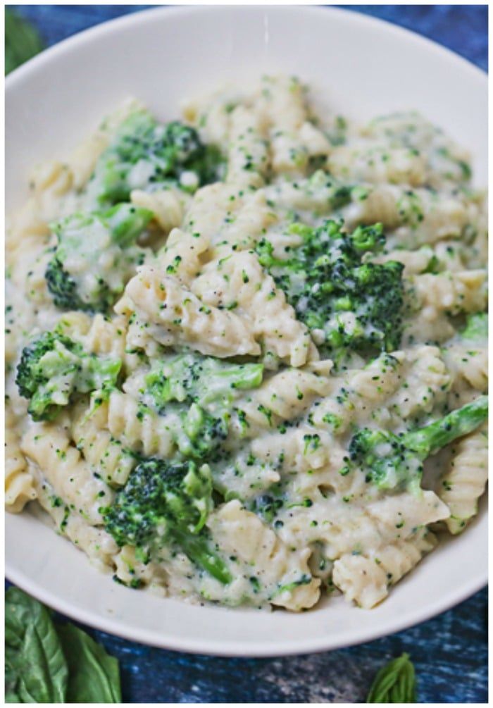 Pasta - Broccoli Alfredo (V)