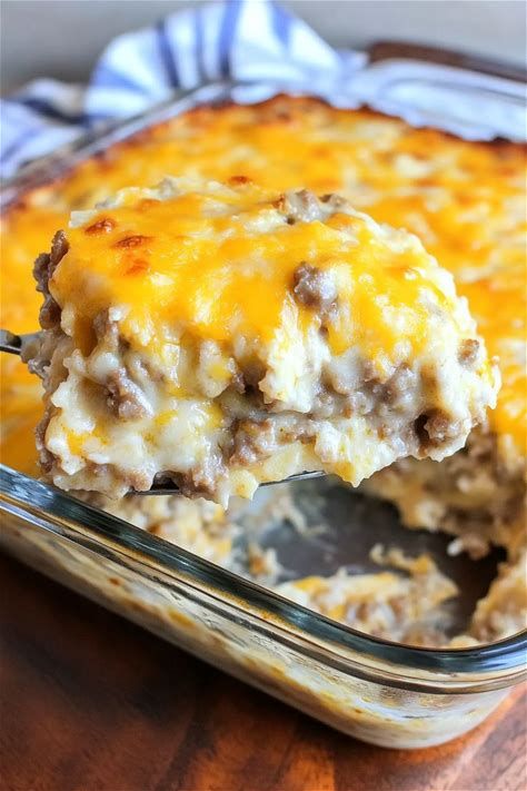Dinner Tray-Sausage Gravy Casserole with Roasted Potato Hashbrowns