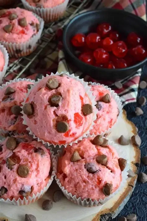 FreshX Bakery::6  Cherry Chocolate Chip Muffins