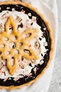 Chocolate Peppermint Bark Cream Pie
