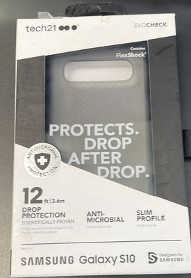 Samsung Galaxy S10 Tech21 case