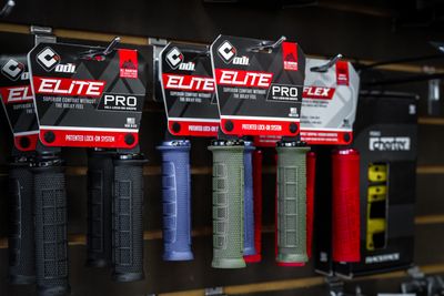 Grips + Handlebar Tape