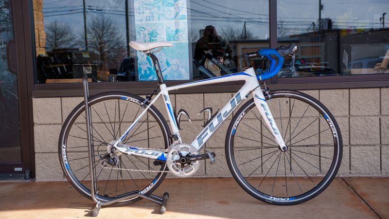 Pre-Owned Fuji Altamira 2.5 (S, 47)