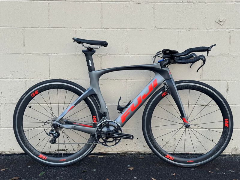 Used Fuji Norcom Straight Two. 1 Tri Bike