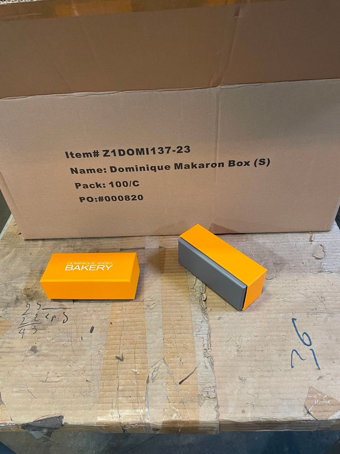 Dominique.Ansel Macaron Box (S) 100/Case