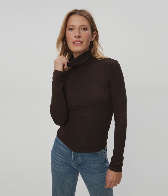 Tara Crop Turtleneck. 163623