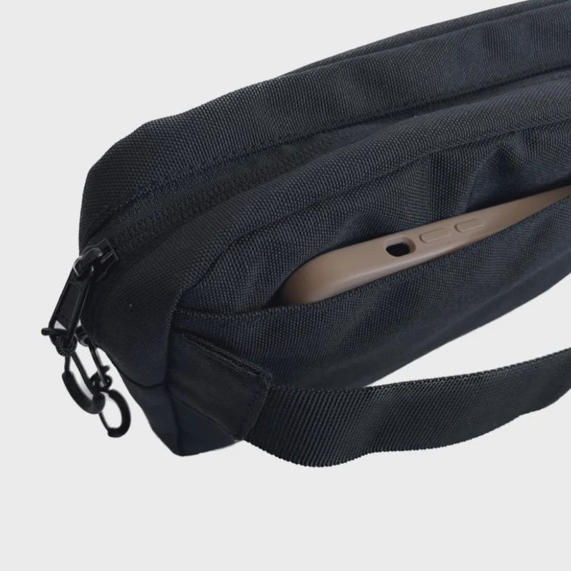 Adventurist Nomad Sling Bag, Black