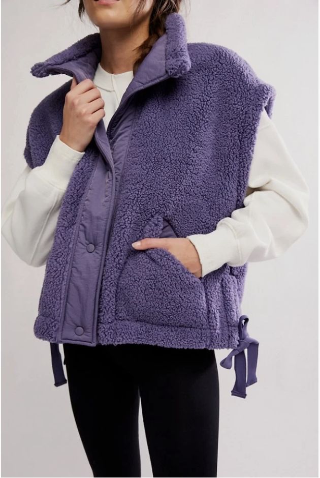 Scout It Out Fleece Vest, Graphite, Color: Graphite, Size: XS