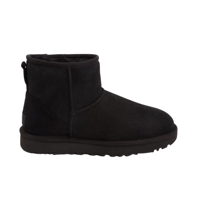 UGG Men&#39;s Classic Mini Boots, Black