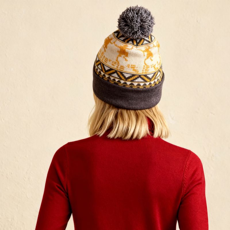 Colisco Unisex Beanie Colorado Moose Dance, Mustard/Grey