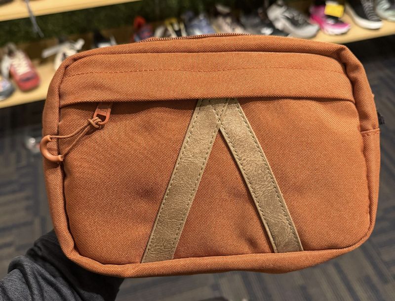 Summit Sling Bag, Clay