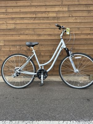 Used Norco Hybrid 18&quot; silver