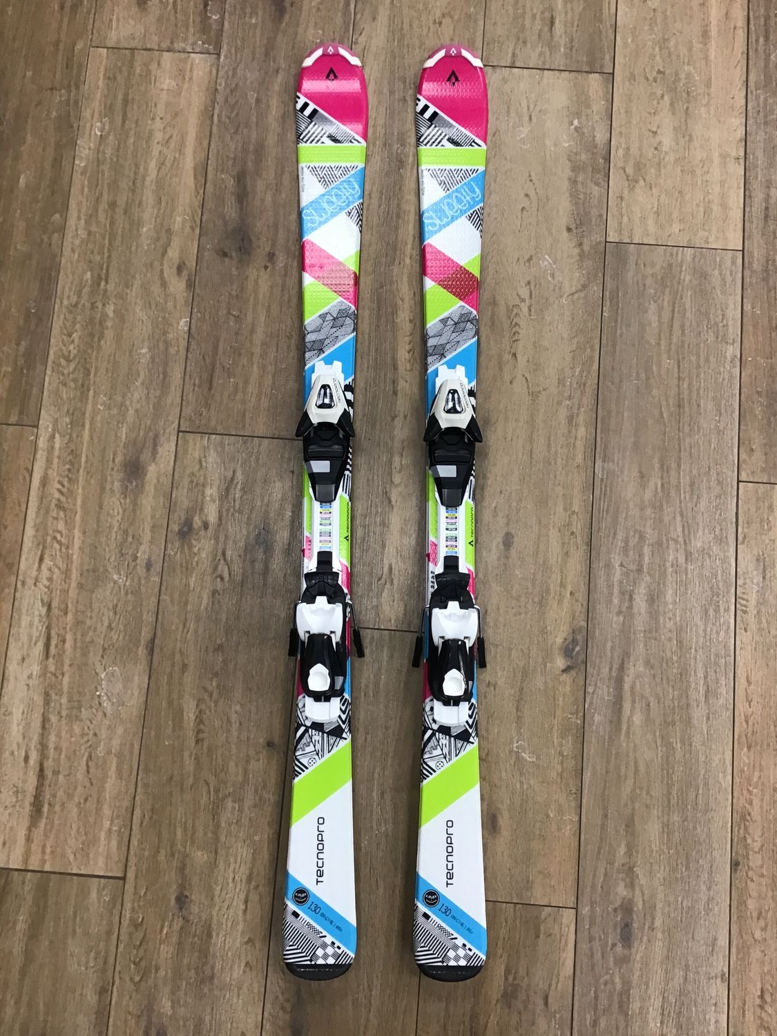 Used Tecnopro Sweety skis 130cm white/pink/green