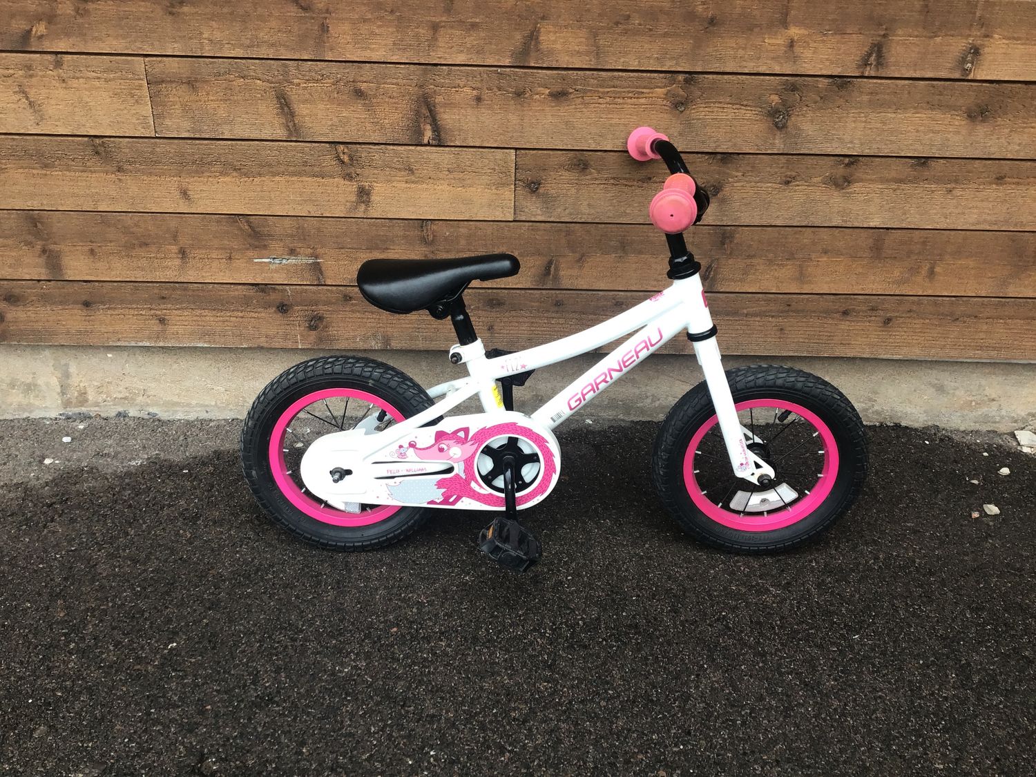 Used Garneau F-12&quot; Whte Pink Kids Bike
