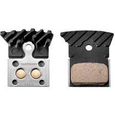 L04C DISC BRAKE PAD-METAL W/FIN &amp; SPRING